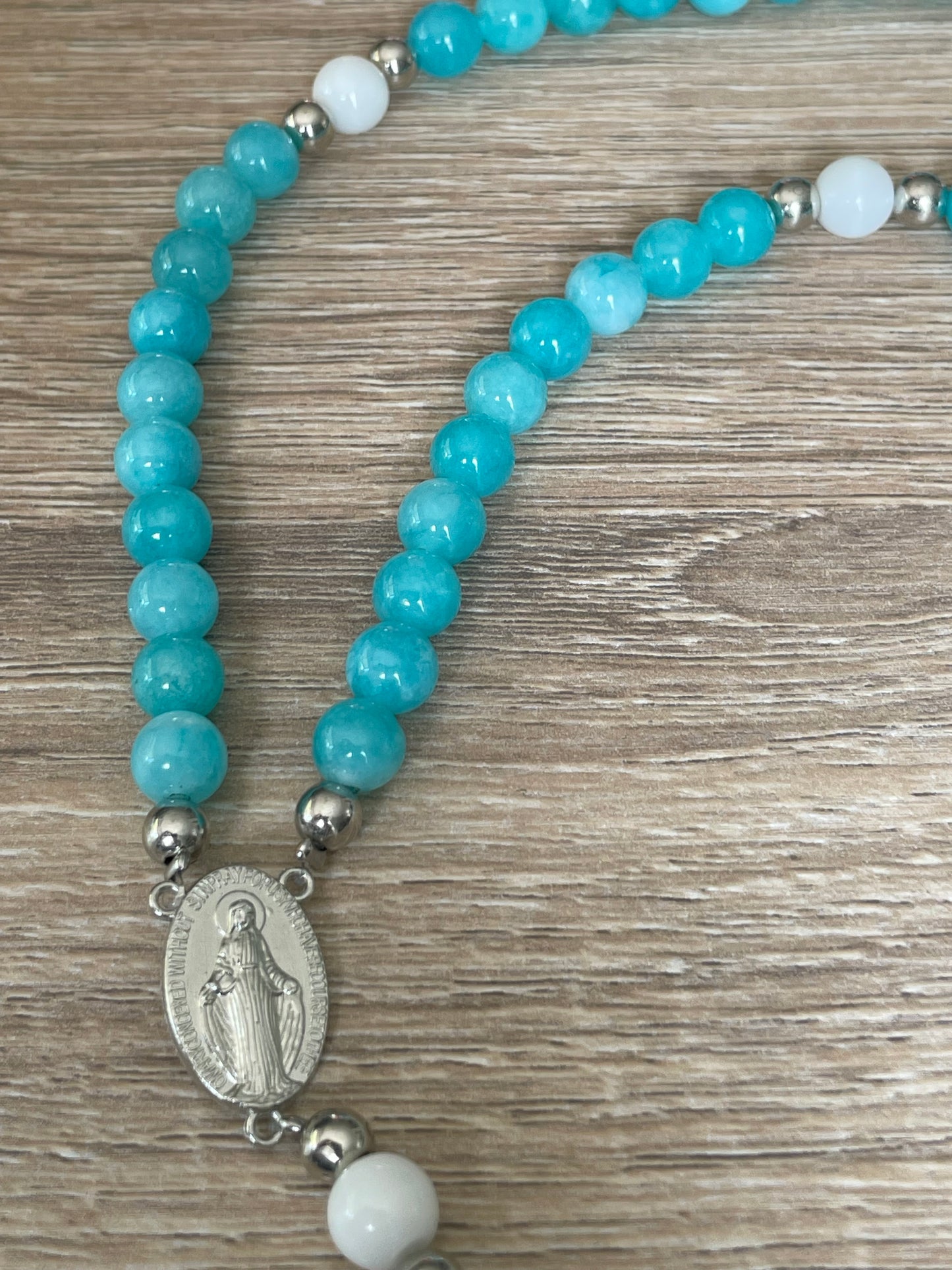 Chapelet Apaisant en Amazonite et Vierge Miraculeuse