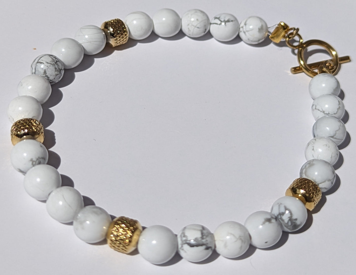 Bracelet HOWLITE blanche à fermoir